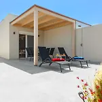 Lago Beach Living